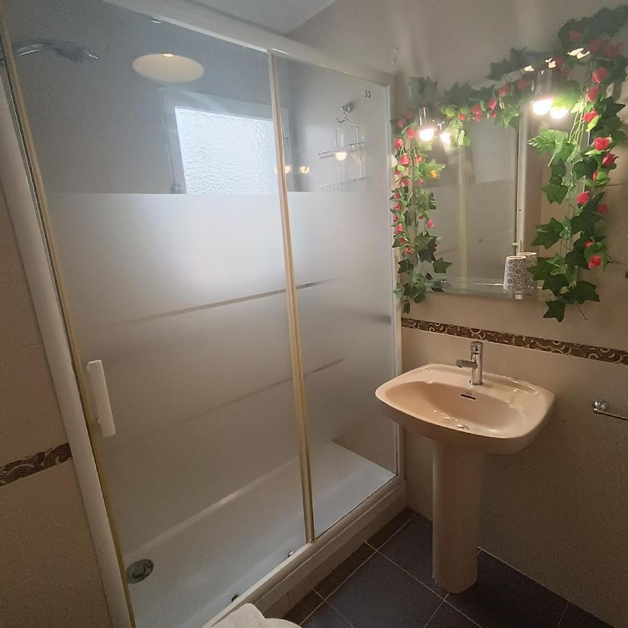 Bolivia Beach Apartments Malaga Ngoại thất bức ảnh